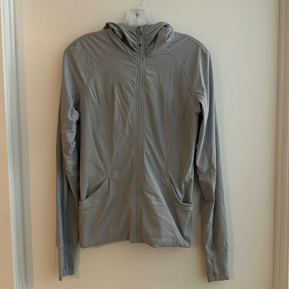 Lululemon Define Jacket from 2018 - Size 8 - Picture 2 of 4